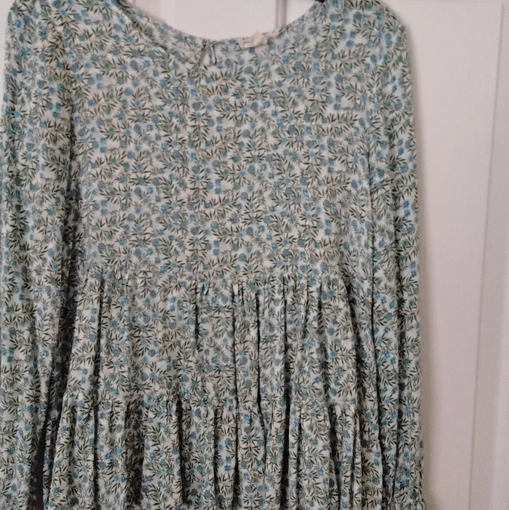 Ladies Ruffled Blouse - Picture 2 of 11